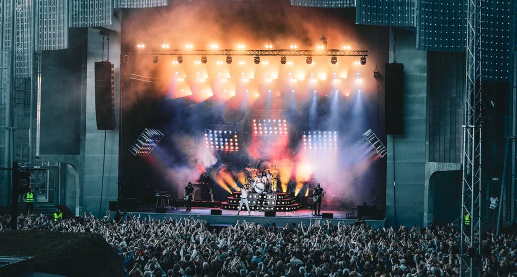 Fed fredag 2025 i Tivoli Friheden