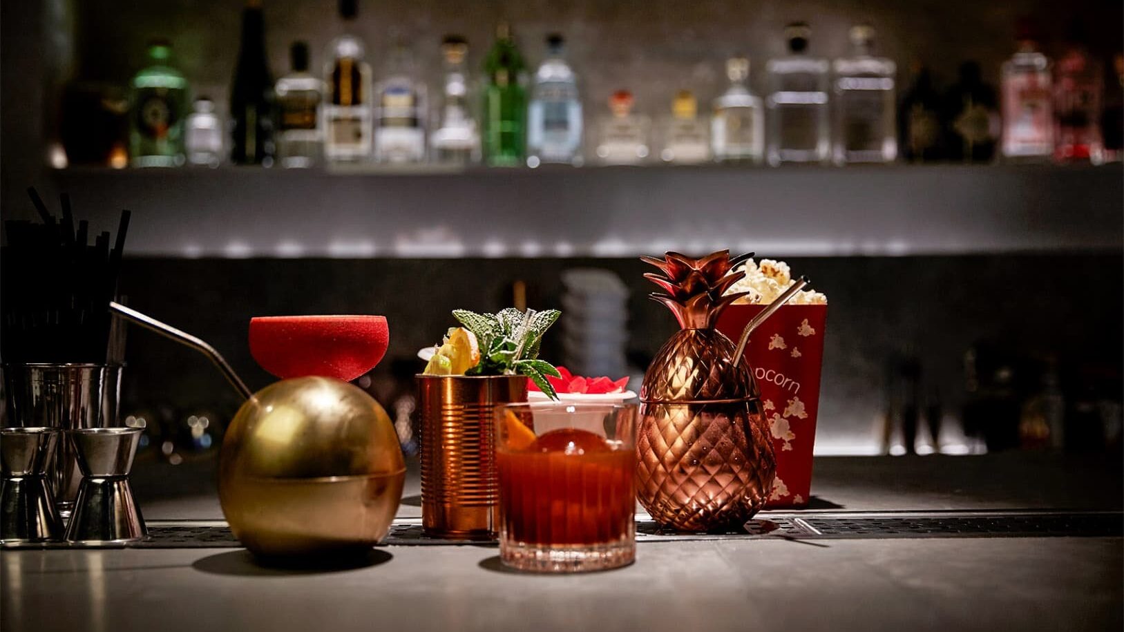 GEDULGT Cocktailbar