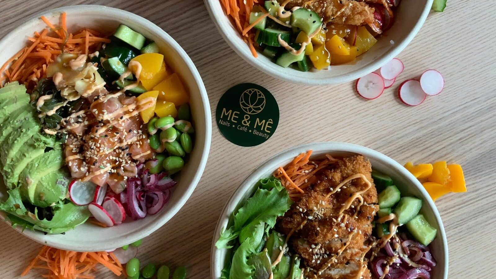 Pokebowl hos Me & Me